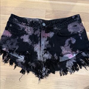 Carmar Black and Pink Tie-Dye Frayed Jean Shorts sz 27
